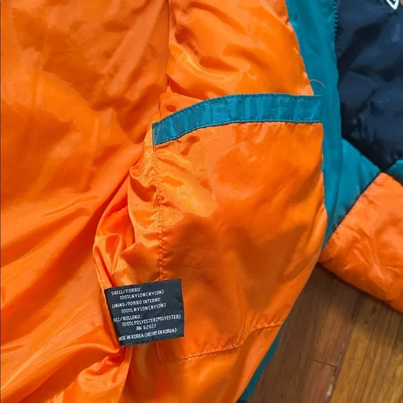 90’s Pro Player Miami Dolphins Vintage Puffer Jacket - Picture 10 of 16